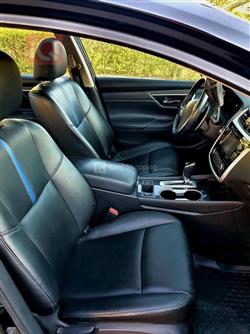 نيسان ألتيما